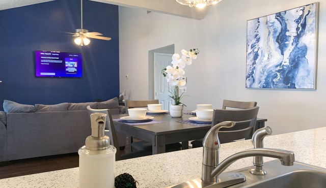 Comfort & Privacy! Close to Fondren & Downtown w/Garage & Outdoor Chairs