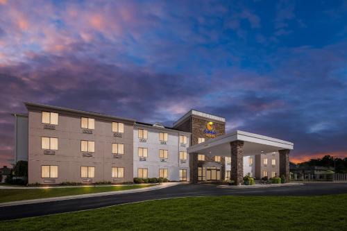 Comfort Suites Cullman I-65 Exit 310