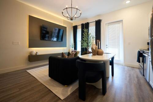 Comfortable Atlanta Stay Near Mercedes-Benz Stadium