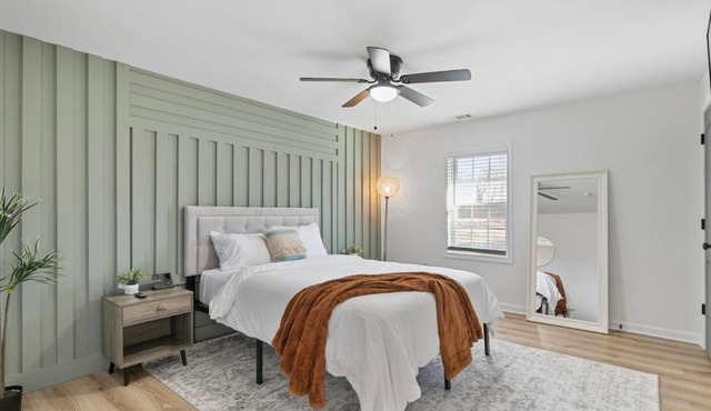 Comfy 2 bedroom w Free Parking