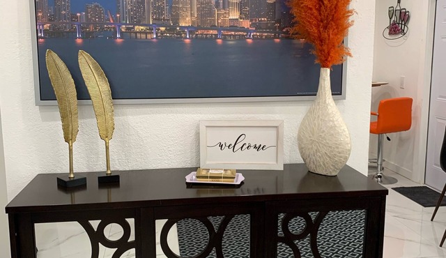 Confortable ! Close to all in Miami , 10 minutes away from the Miami aeropuerto