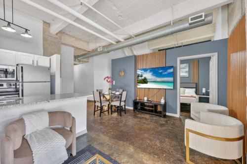 Convenient 2BR Stay in Prime Kansas Location