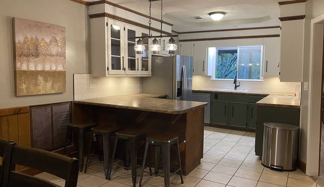 Convenient & Pet Friendly! Whole home in Florence MS