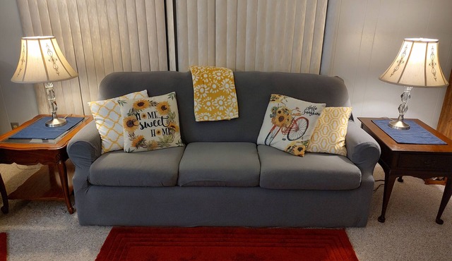 Convenient to the BEST of Florida!Super clean, cozy and convenient to everything