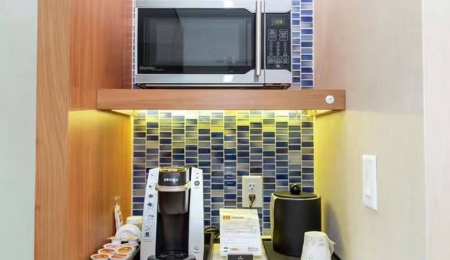 Convenient Wesley Chapel Stays | Near I-75, Dining & Tampa Fun - 4 Units