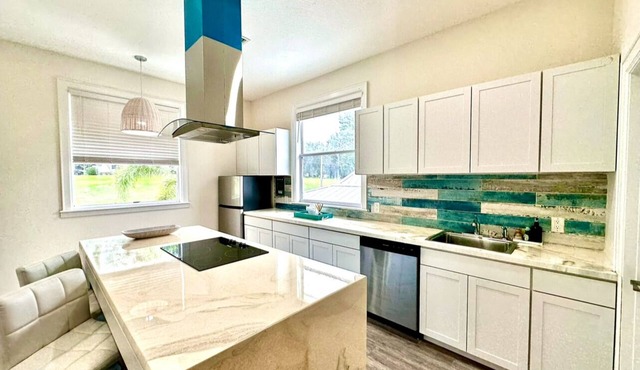 Costa Lake Condo