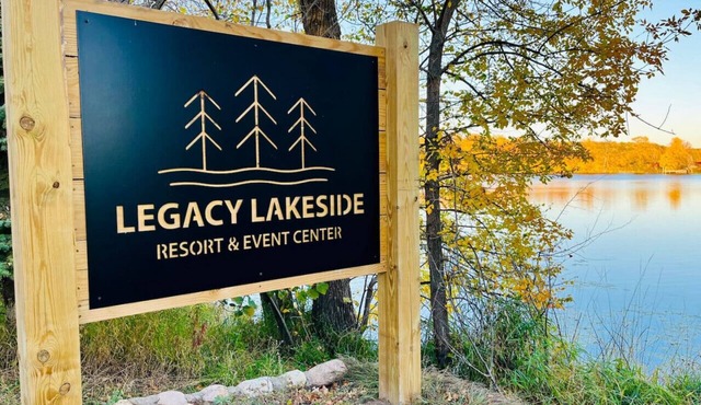 Cottage V |Studio Cottage | Lake & Beach |Water Sports! | Legacy Lakeside Resort in Clitherall