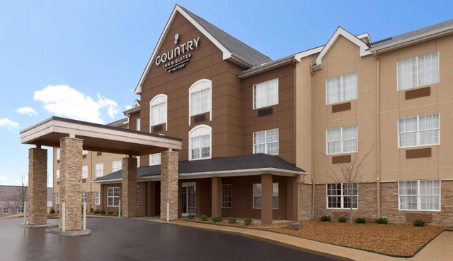 Country Inn & Suites by Radisson, Jackson, TN
