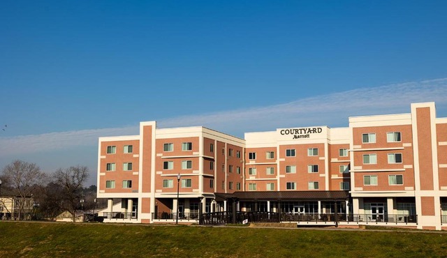 Courtyard by Marriott Rome