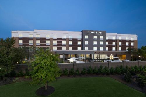 Courtyard by Marriott Starkville MSU at The Mill