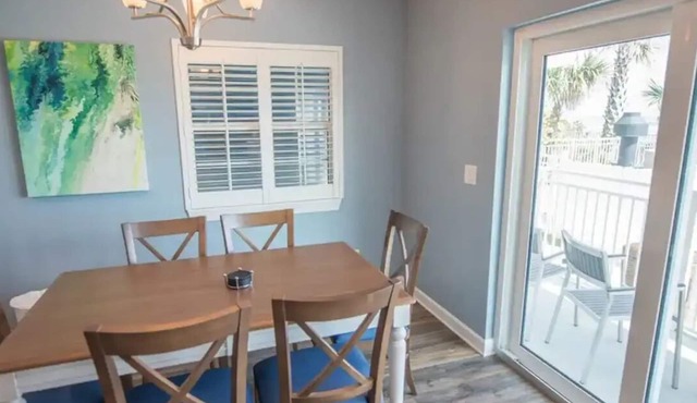 Cozy 2-bedroom in delightful Coconut Palms II Beach Resort/July 7th to 14th