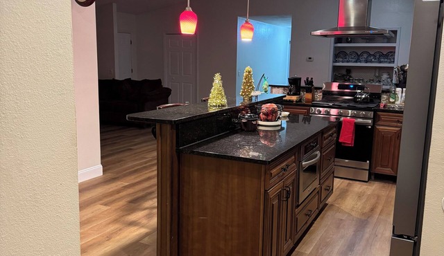 Cozy 3 bedroom 3 bathroom in Lake City, FL right by Falling creek Falls
