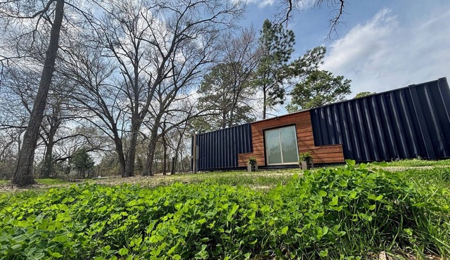 Cozy container cabin with WiFi and AC in lovely Richards