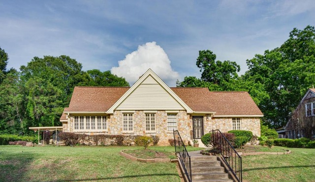 Cozy Jackson Vacation Rental < 1 Mi to University