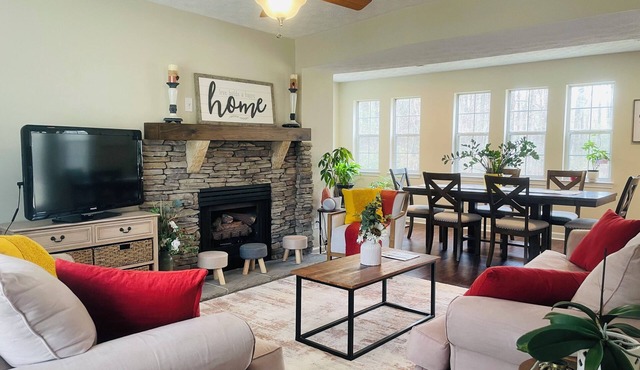 Cozy Trailside Retreat near lake & Peachtree City
