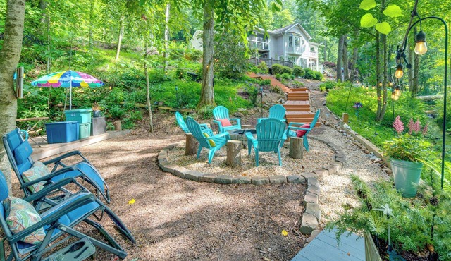 Creekside Hendersonville Haven: Hot Tub & Fire Pit