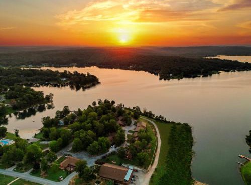 Crown Lake Resort