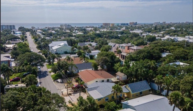 Cute Studio just 2 blocks from New Smyrna Beach & Flagler Ave.