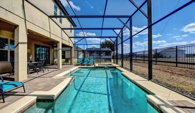 Dales Dream: 7 Bedroom Villa w/South Facing Pool & Spa – Sleeps 14