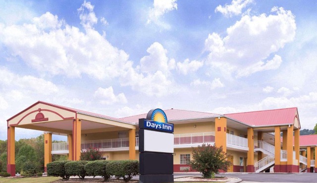 Days Inn by Wyndham Trenton