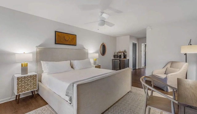 Deluxe King Room at our Boutique Bed and Brewery