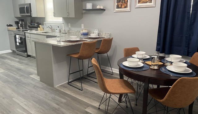 Downtown/newly remodeled 3bed/2bath home.