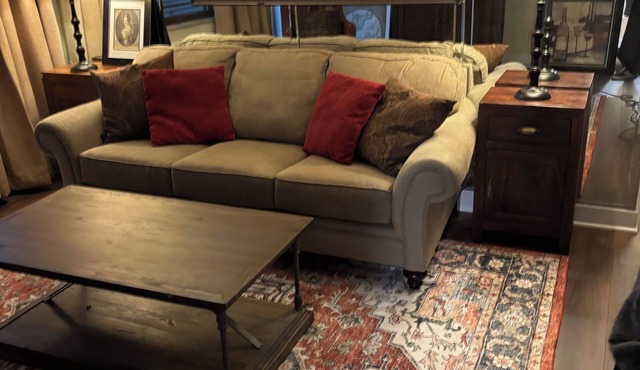 DOWNTOWN, Peachtree Towers, 1 Bedroom, Nicely decorated, Home Away from home