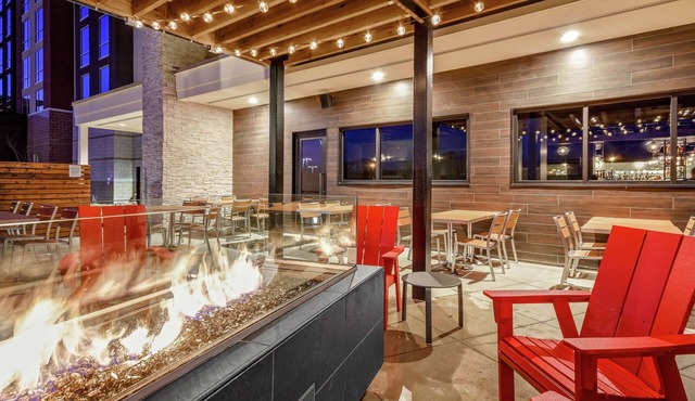 Embassy Suites by Hilton Jonesboro Red Wolf Convention Center