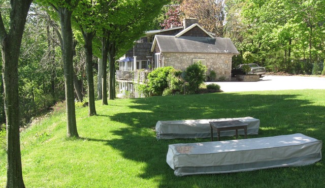 Endless View Ski Cottage, hiking and fire pit 1 and 1/2 hrs from DC/Balt.!