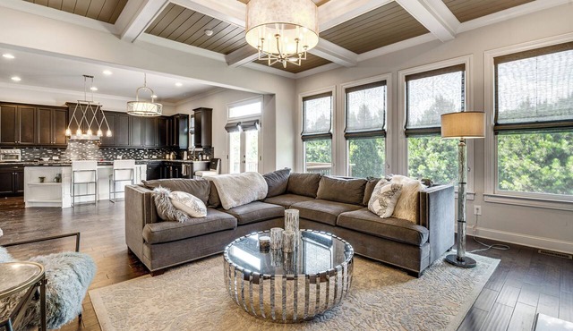 Executive 5BR Stay in Duluth w/ Pool Access