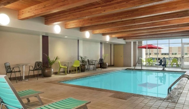 Experience Comfort & Convenience in This Brooklyn Park Unit