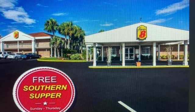 Experience the Best Hospitality in Lake City!