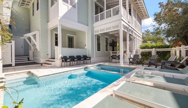 EXQUISITE LUXURY HOME w/POOL, LSV, BIKES! NEXT TO CAMP WATERCOLOR! Pet Friendly!