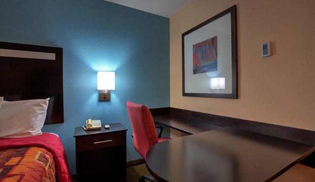 Fair View Inn & Suites