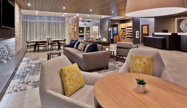 Fairfield Inn & Suites by Marriott Birmingham Colonnade