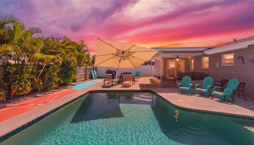 Family Fun Getaway with Pool, Game Room, Shuffleboard
