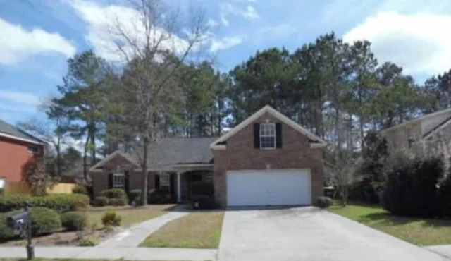 Family Home in quiet & safe area