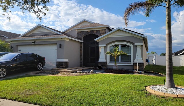Feel like home .with big outdoor patio space, BBQ grills and hottub available