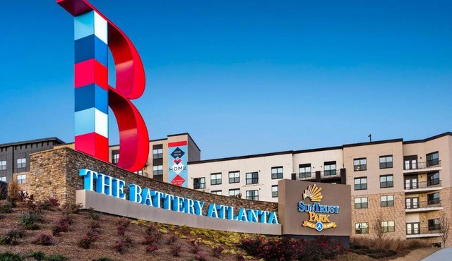 Free Parking! Comfy 1Bedroom Unit! 10 min to Midtown & 1 Mile To Braves Truist Park!