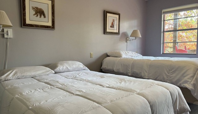 Frontier Hideaway Room 33