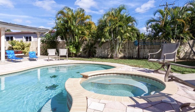 Full house with pool and jacuzzi