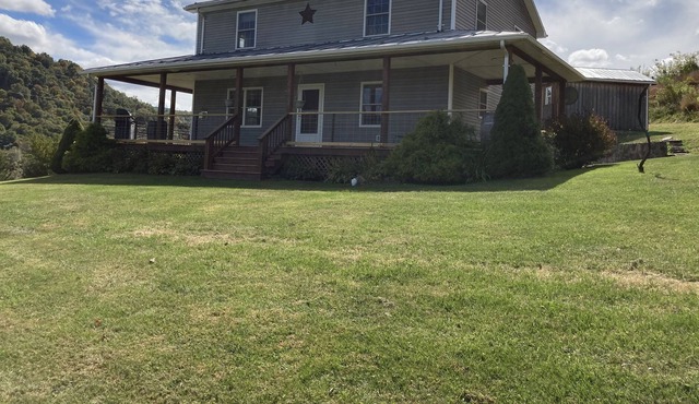 Glennview: experience mountaintop views of the South Branch Potomac River Valley