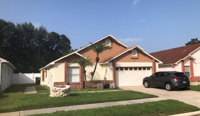 Great Location One Bedroom ,One bathroom ,Living area , dinning, and patio .