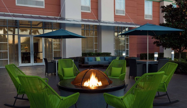 Hampton Inn & Suites Orlando Airport @ Gateway Village