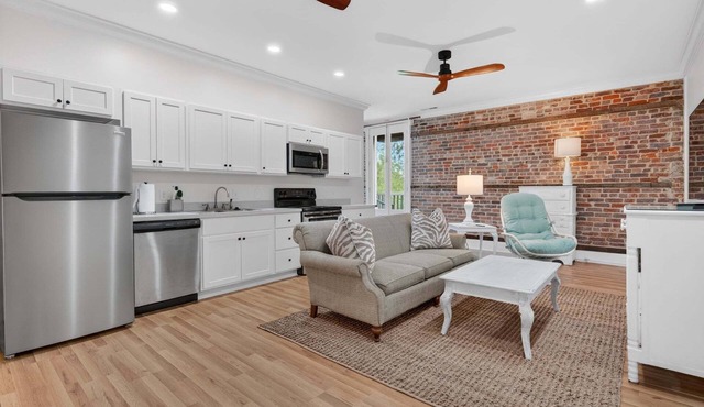 Harbor View Suite in Historic Georgetown