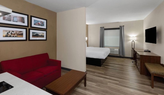 Hawthorn Extended Stay by Wyndham College Station South