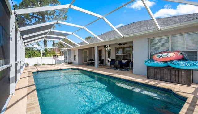 Heated Pool! Lanai, 4 BR