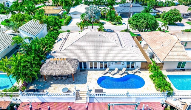 Heated Pool+Waterfront! Tiki Hut+1 Mile To Beach!
