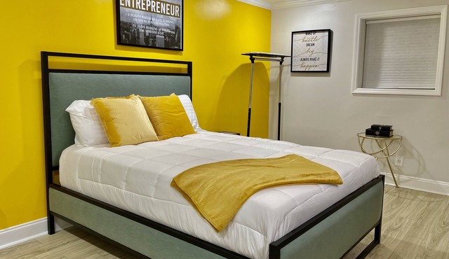 HIDDEN GEM: STUDIO QUEEN IN THE HEART OF BUCKHEAD