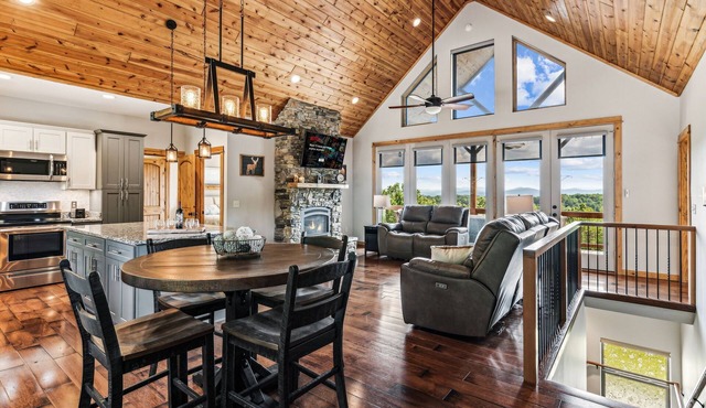 Highland Overlook - Sunset Mtn Views, Game Rm, Close to Blue Ridge